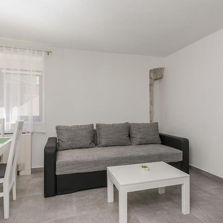 Apartmani Mustaca Dvori Privlaka  Ngoại thất bức ảnh