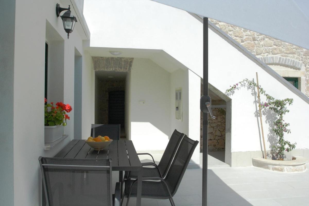Apartmani Mustaca Dvori Privlaka  Ngoại thất bức ảnh